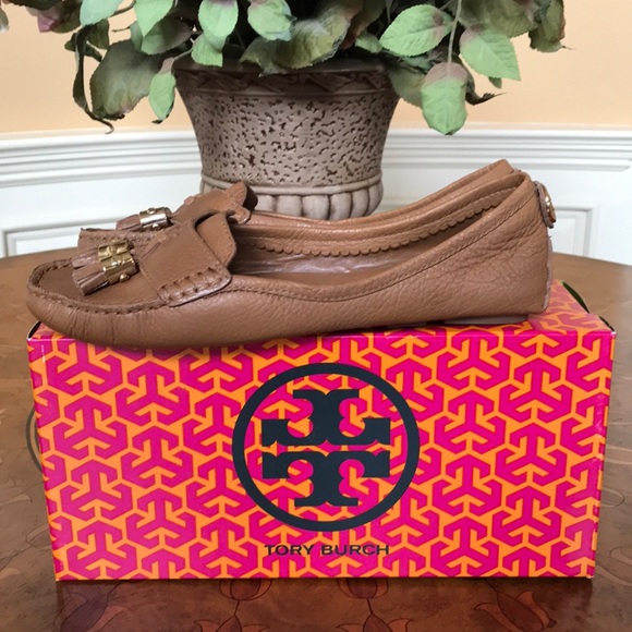 *New*Tory Burch Royal Tan Lawerence Shoes - Picture 6 of 6